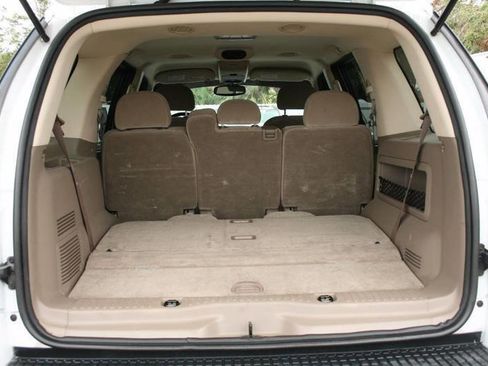 Used 2004 Ford Explorer Sport XLT image 17