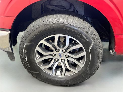 Used 2022 Ford F150 Lariat image 13