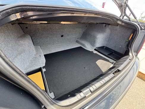 Used 2001 BMW 330i Sedan RWD image 21
