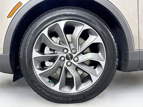 Used 2021 Lincoln Nautilus Reserve w/ Cargo Utility Package image 12