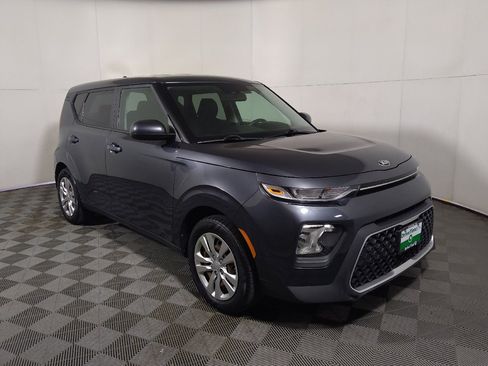 Used 2020 Kia Soul LX FWD image 11