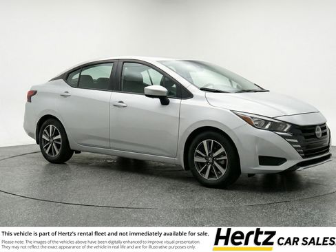 Used 2025 Nissan Versa SV FWD image 1