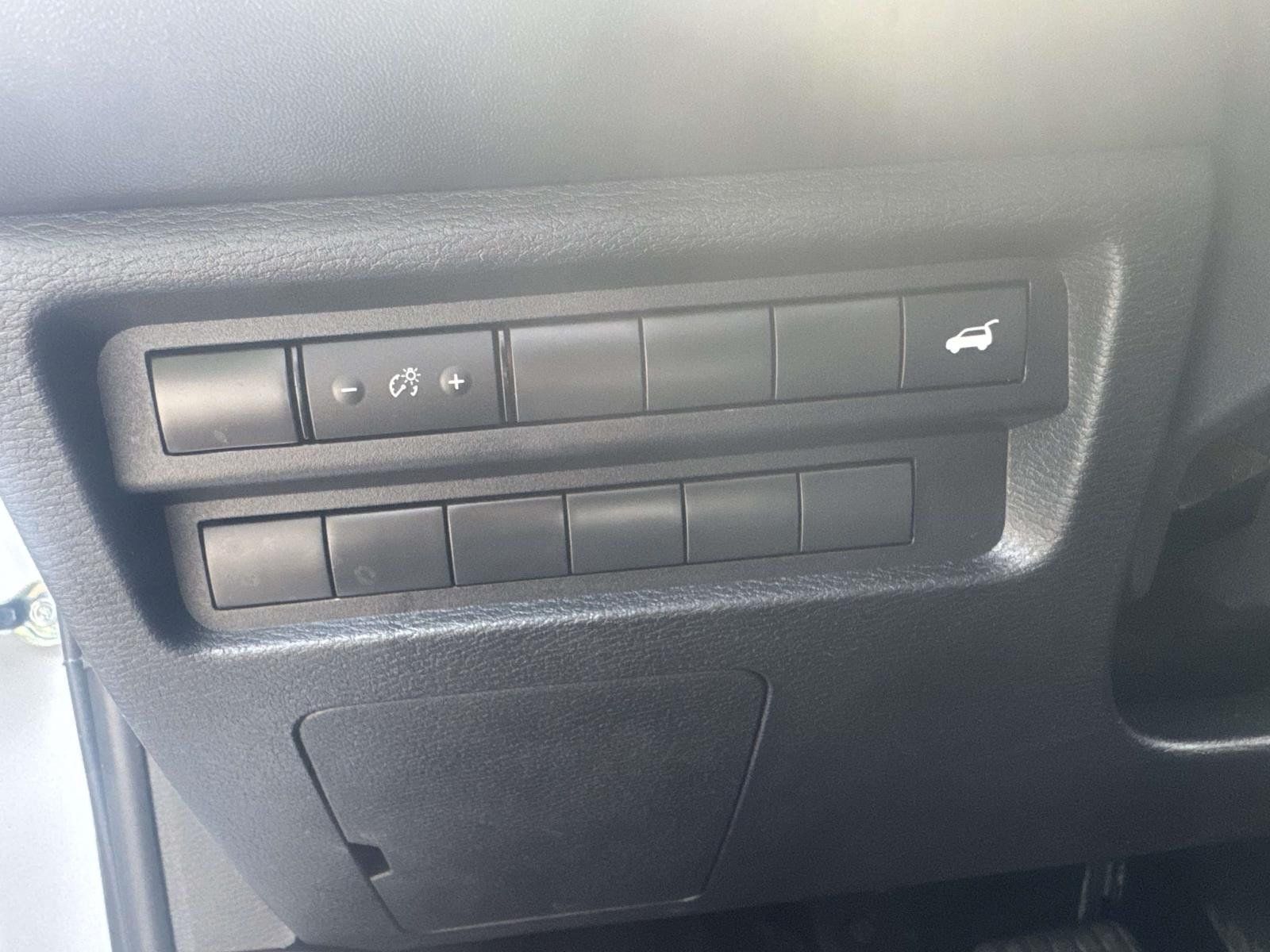 Used 2025 Mitsubishi Outlander SE AWD/4WD image 19
