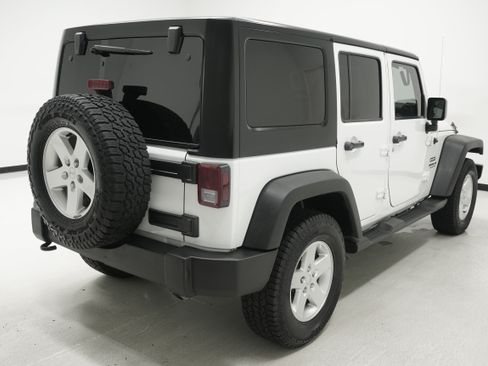 Used 2016 Jeep Wrangler Unlimited Sport w/ Quick Order Package 24S AWD/4WD image 4