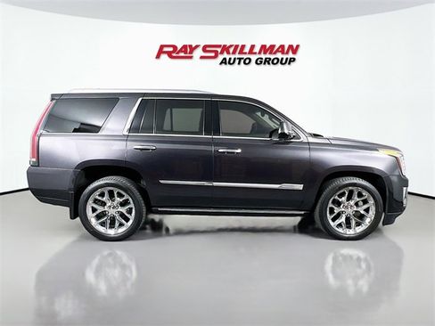 Used 2016 Cadillac Escalade Premium image 8
