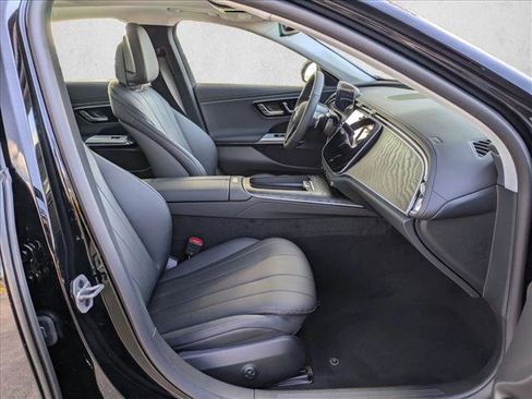 Used 2026 Mercedes-Benz E 350 Sedan image 21