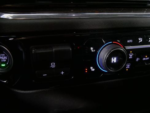 Used 2024 Chevrolet Silverado 1500 RST w/ Convenience Package II image 22