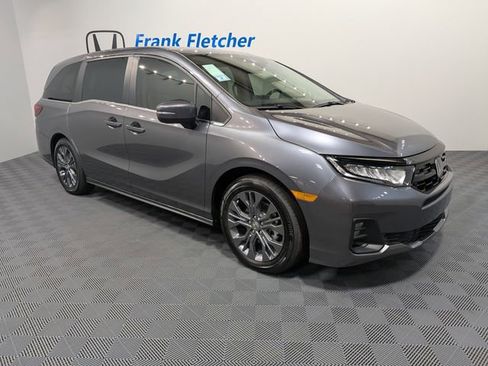 New 2026 Honda Odyssey Touring image 8