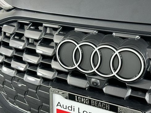 Used 2025 Audi Q5 Premium w/ Premium Plus AWD/4WD image 14