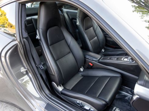 Certified 2016 Porsche 911 Turbo image 48