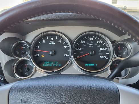 Used 2007 Chevrolet Silverado 2500 LT w/ 1LT Convenience Package AWD/4WD image 19