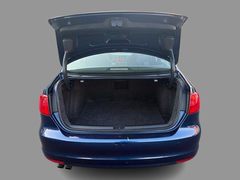 Used 2014 Volkswagen Jetta SE FWD image 14