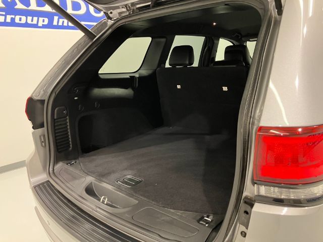 Used 2020 Jeep Grand Cherokee Altitude AWD/4WD image 37