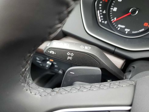 Used 2023 Audi Q5 2.0T Premium w/ Convenience Package image 25