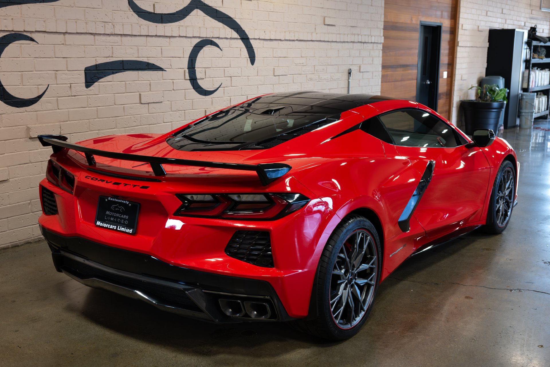 Used 2025 Chevrolet Corvette Stingray Premium Cpe w/ Z51 Performance Package RWD image 6