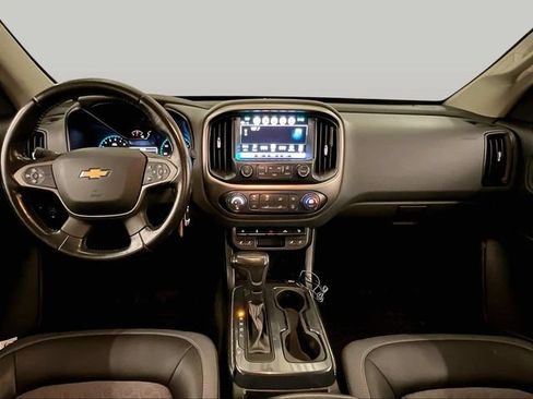 Used 2018 Chevrolet Colorado Z71 AWD/4WD image 14