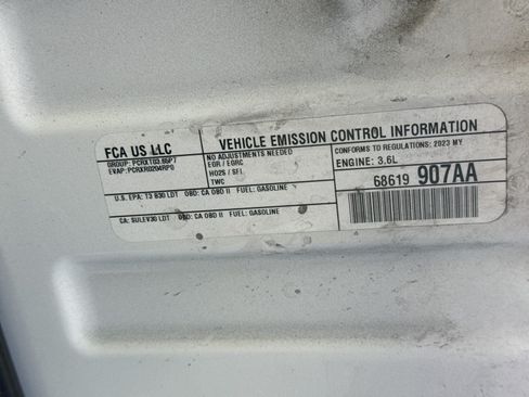 Used 2023 Jeep Grand Cherokee L Limited RWD image 18