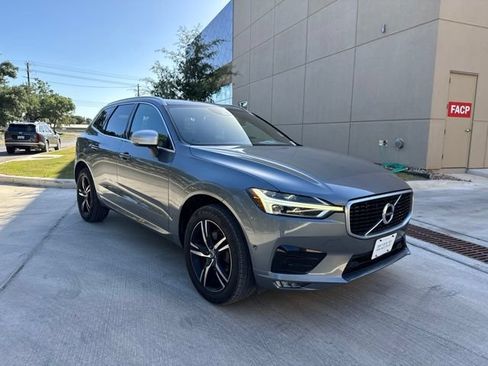Used 2019 Volvo XC60 T5 R-Design FWD image 5