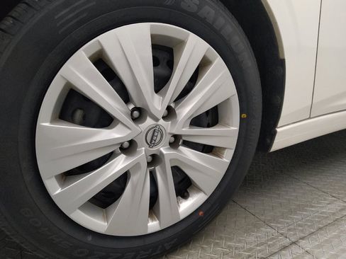 Used 2024 Nissan Sentra S FWD image 31