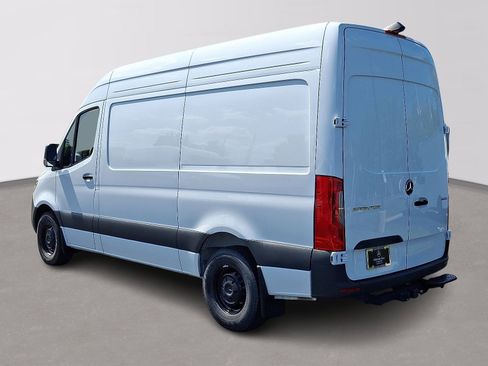 Used 2025 Mercedes-Benz Sprinter 2500 image 6