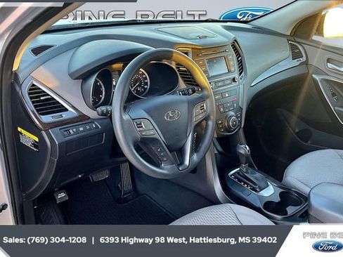 Used 2018 Hyundai Santa Fe Sport image 12