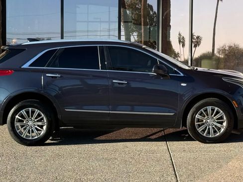 Used 2018 Cadillac XT5 Luxury w/ Driver Awareness Package image 12