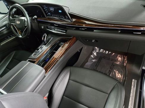 Used 2023 Cadillac Escalade Luxury image 23