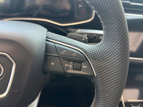 New 2026 Audi SQ7 Prestige image 23