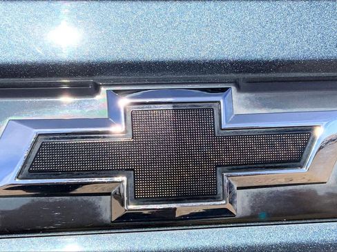 Used 2021 Chevrolet Tahoe Z71 w/ Z71 Signature Package image 32