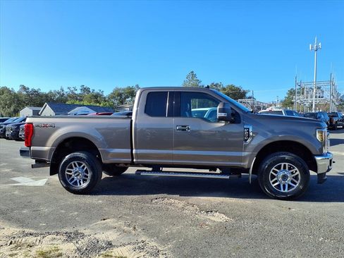 Used 2019 Ford F250 Lariat w/ Lariat Value Package image 8