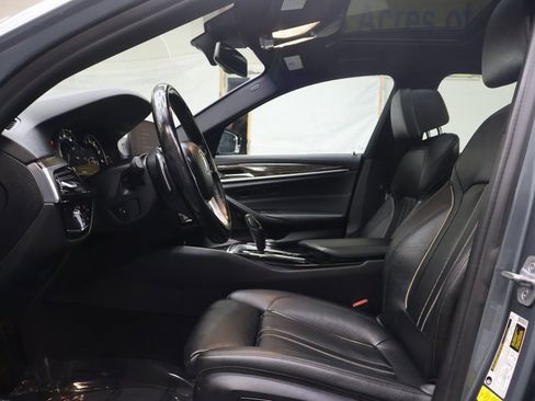 Used 2019 BMW 530i xDrive image 18