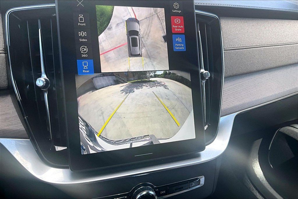 Certified 2026 Volvo XC90 B6 Plus AWD/4WD image 29