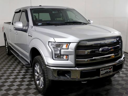 Used 2015 Ford F150 Lariat w/ Equipment Group 502A Luxury image 5
