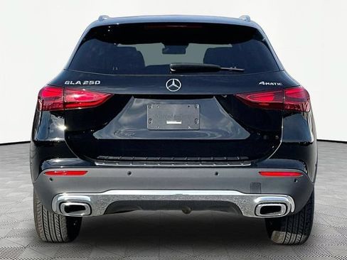 Used 2025 Mercedes-Benz GLA 250 4MATIC image 5