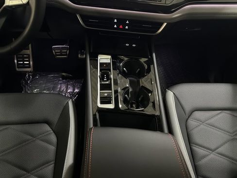 New 2026 Volkswagen Atlas Peak Edition AWD/4WD image 34