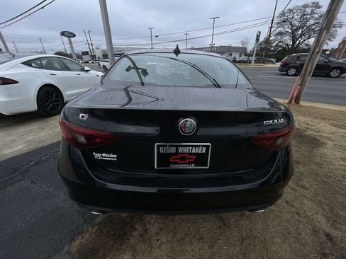 Used 2020 Alfa Romeo Giulia Ti w/ Quick Order Package 22X Lusso image 31