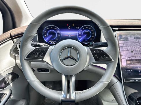 Used 2023 Mercedes-Benz EQE 350+ 4MATIC SUV w/ AMG Line Exterior Package image 21