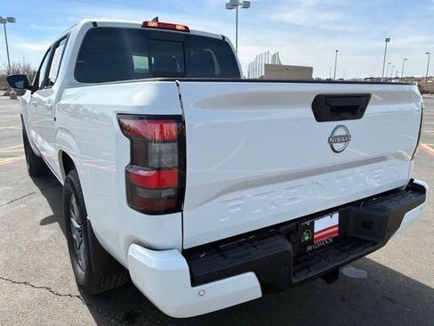 Certified 2025 Nissan Frontier SV w/ SV Convenience Package image 4