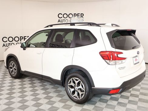 Used 2023 Subaru Forester Premium AWD/4WD image 23