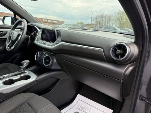Used 2021 Chevrolet Blazer LT FWD image 23