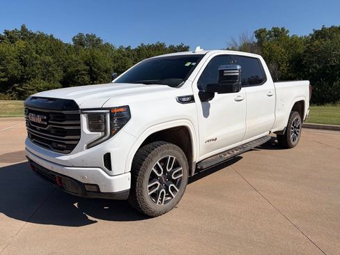Used 2025 GMC Sierra 1500 AT4 w/ AT4 Premium Package AWD/4WD image 1