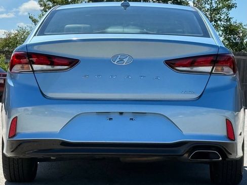 Used 2018 Hyundai Sonata Limited FWD image 4