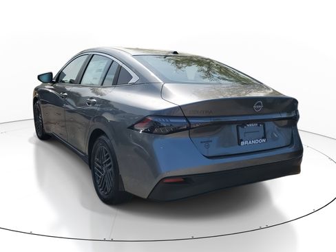 New 2026 Nissan Sentra SV FWD image 5