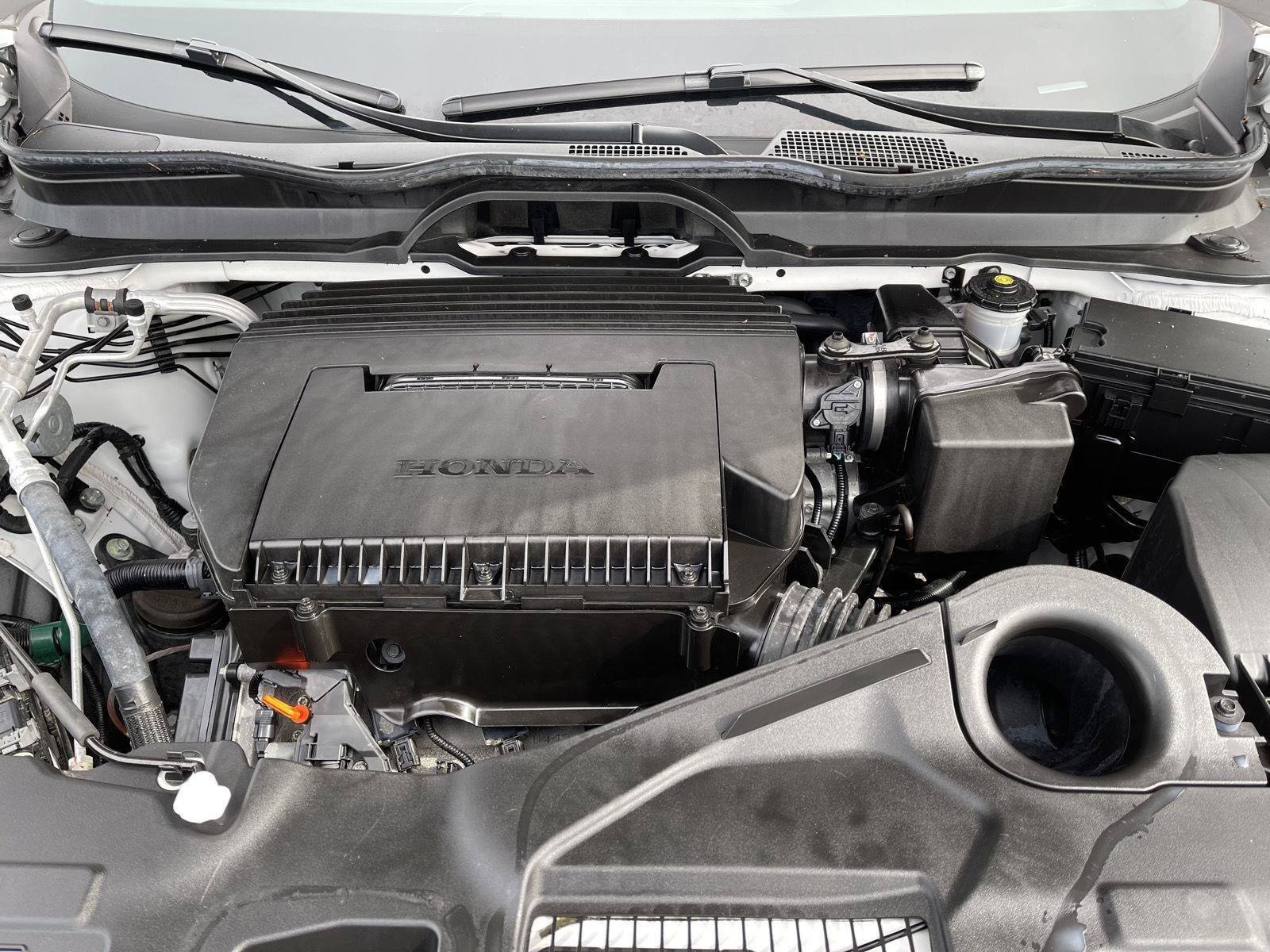Used 2023 Honda Pilot Sport image 27