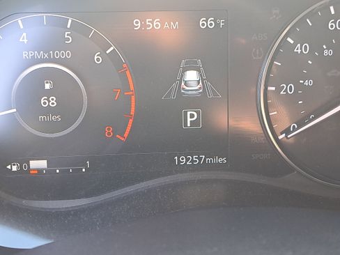 Certified 2021 Nissan Kicks SV FWD image 24
