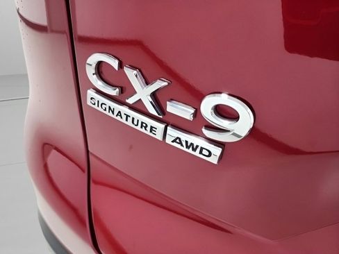 Used 2022 MAZDA CX-9 Signature image 9