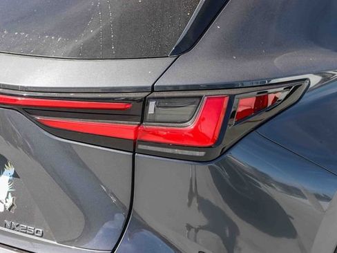Used 2025 Lexus NX 250 FWD w/ Premium Package image 8