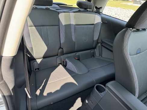 Certified 2025 MINI Cooper S image 15