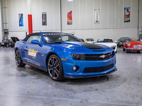 Used 2013 Chevrolet Camaro SS w/ Hot Wheels Special Edition RWD image 9
