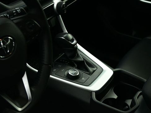 Used 2019 Toyota RAV4 XSE image 17